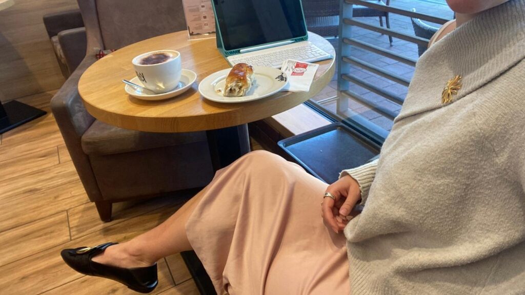 a single person coffee date scenerie. 